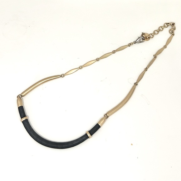 Stella & Dot Gold Black Necklace - Picture 2 of 4